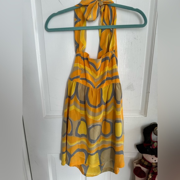 Vera Neumann La Paz Silk Halter Top from Anthropologie - Picture 8 of 10